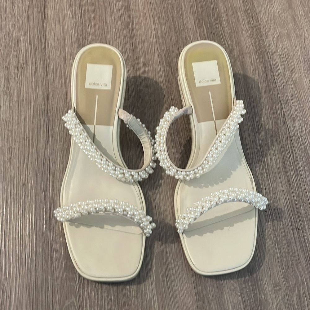 Dolce Vita River Pearl Heels